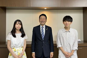 写真:市長と学生