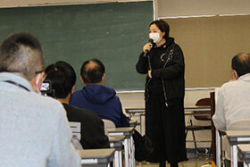 写真：森本千絵さんによる講演の様子