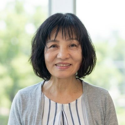 久保　樹里教員画像