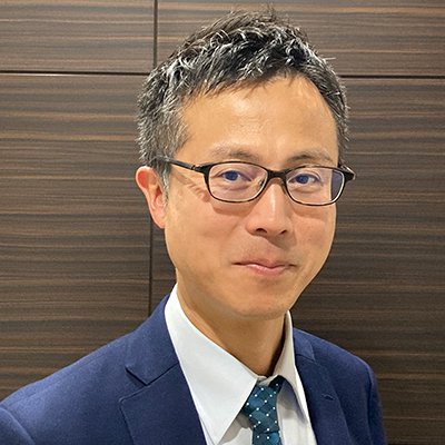 酒井　亮介教員画像