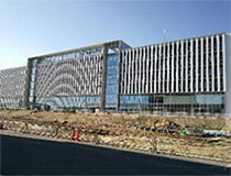 写真：新築工事が完了した東海キャンパスの外観