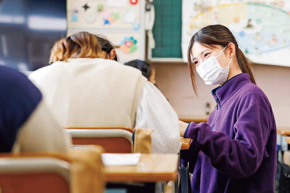 写真：学校教育学科の授業の様子