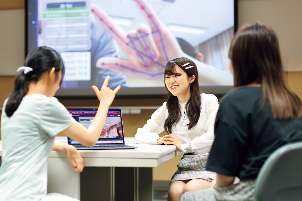 写真：福祉工学科 情報工学専修の授業の風景