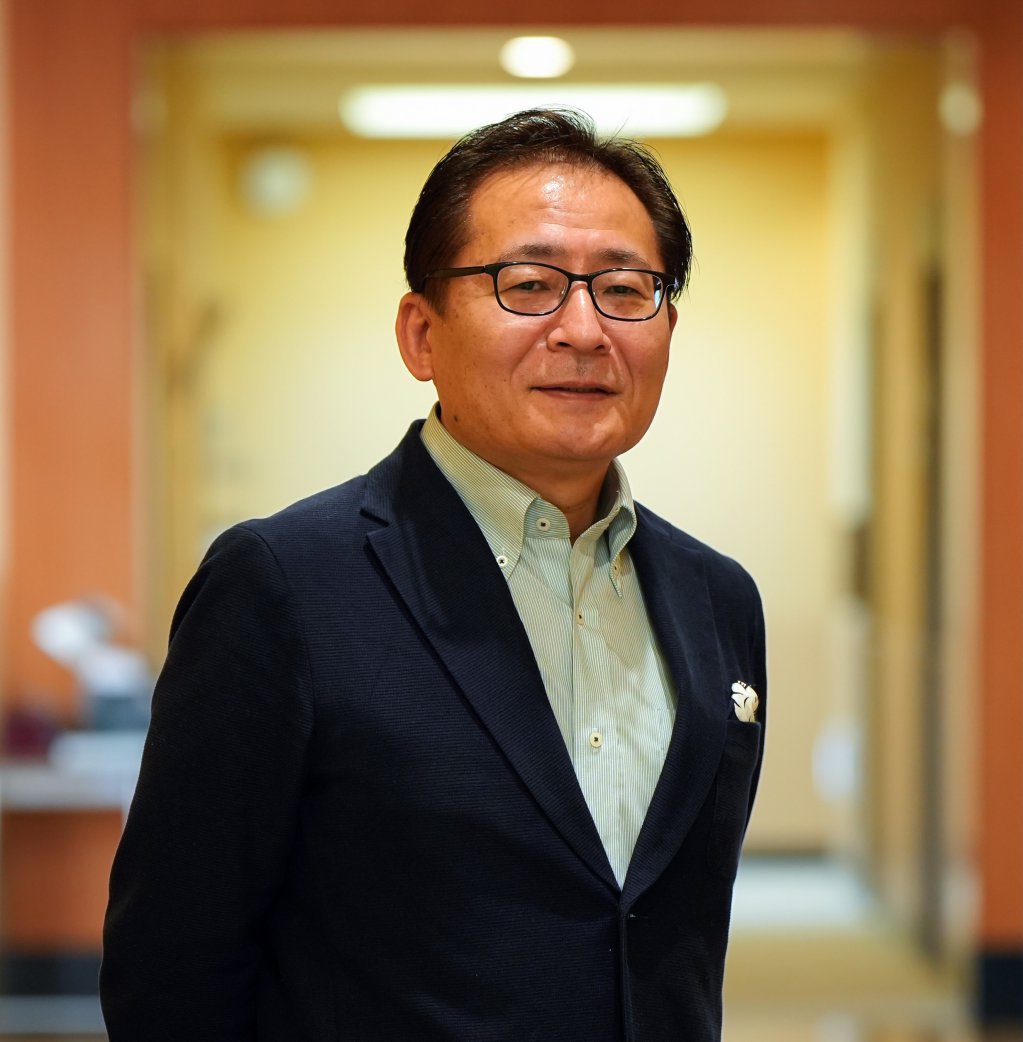 渡辺崇史教授