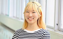名古屋外国語大学　現代国際学部　杉村さやさん