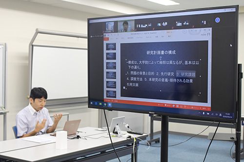 遠隔会議システムZoomを利用したオンライン模擬講義