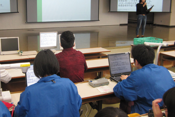 聴覚に障害のある学生への支援例の画像